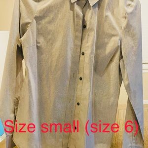 Apt 9 button down size small